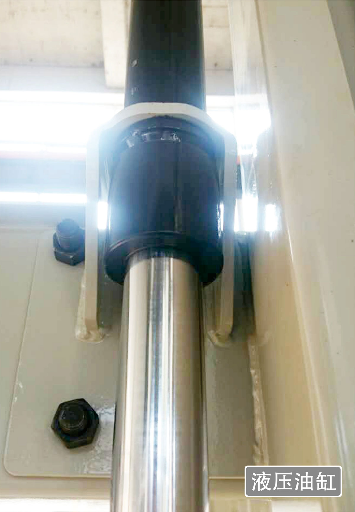 20PJS兩柱簡易升降機械式好色先生黄色下载設備液壓油缸.jpg